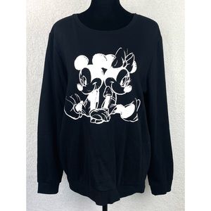 DISNEY • Black/White Mickey and Minnie Mouse Crewneck Sweater